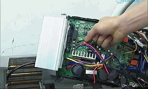 洪江美的空调电话是多少